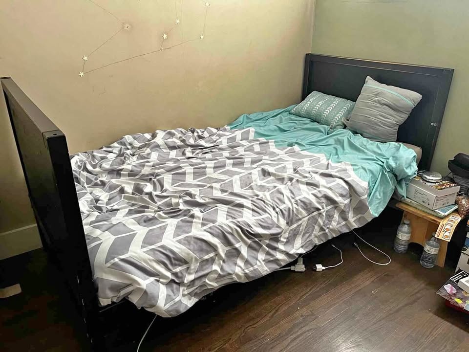 Black Twin Bed