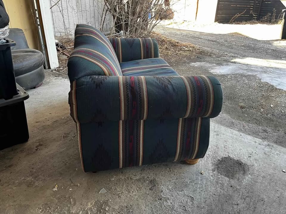 Patterned Loveseat - photo 2