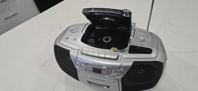 AM/FM Radio CD Player - photo 4