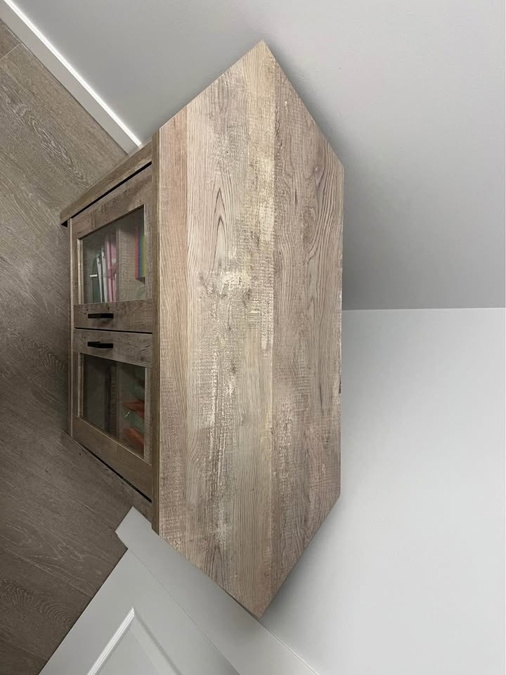 TV Stand / Storage Cabinet - photo 3