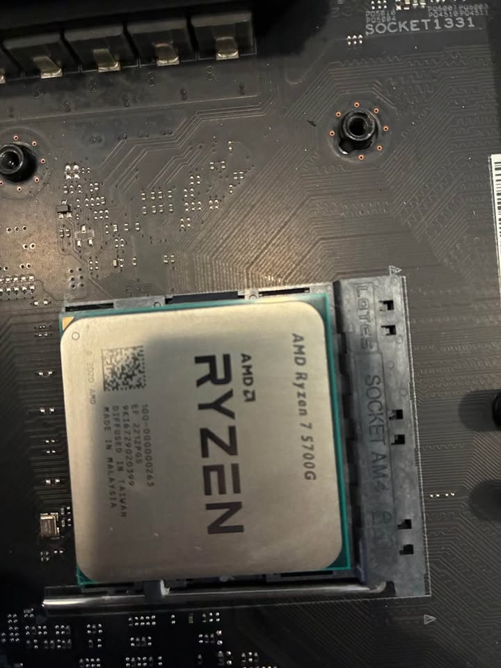 Asus ROG B550-F Gaming WiFi II Mobo & Ryzen 7 5700G CPU Combo - photo 3