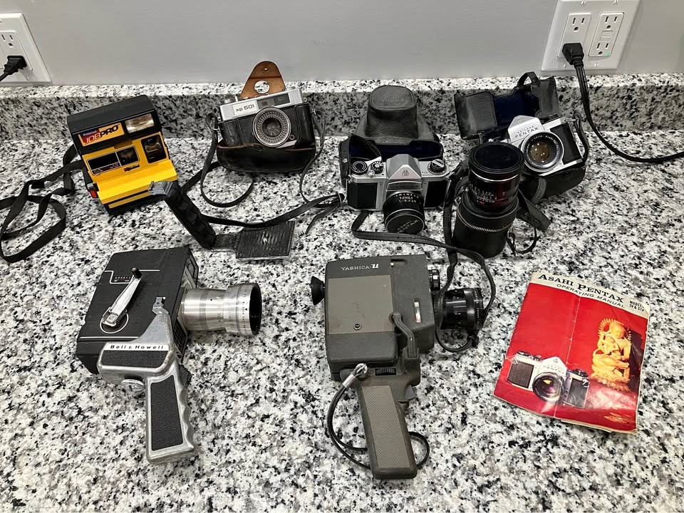 Antique Cameras: 8mm & 35mm Models