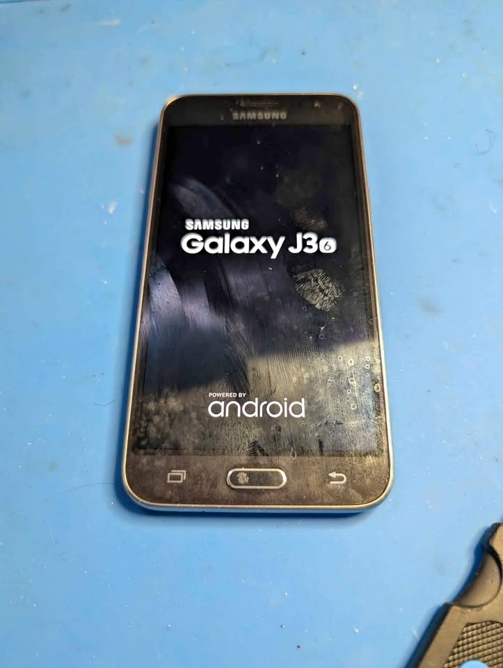 16gb Unlocked Samsung J3⁶