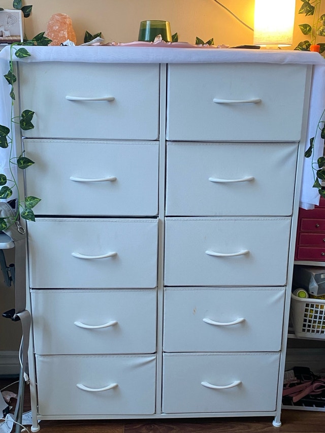 White 10-Drawer Dresser