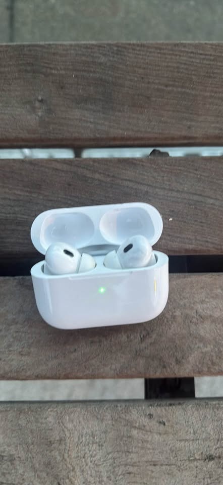 AirPods Pro 2 (not an Apple product) - photo 2