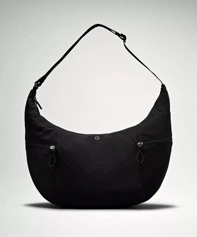 Lululemon Slouchy 6L