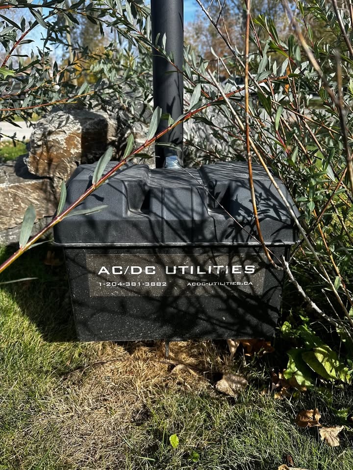 Commercial Solar LED Landscape Light System - photo 5