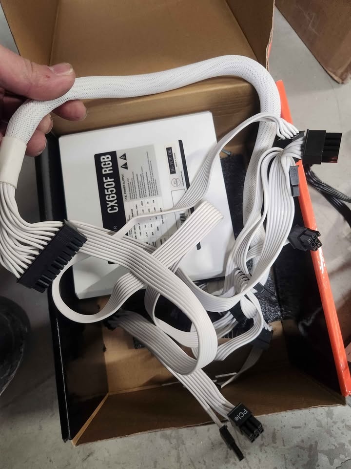 Corsair Power Supply CX650F RGB - photo 5