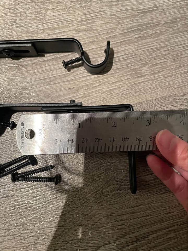 Curtain Rod Bracket Set - photo 2