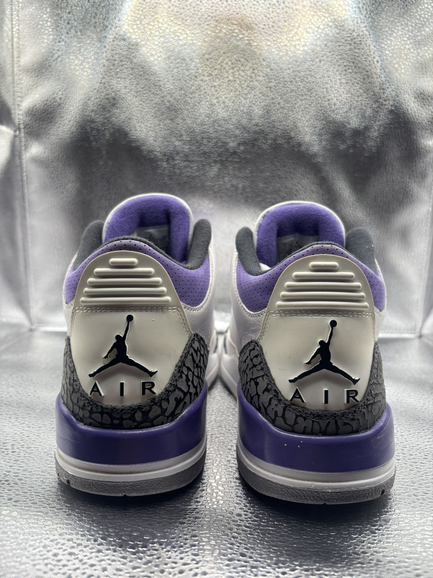 Air Jordan 3 Dark Iris - photo 4