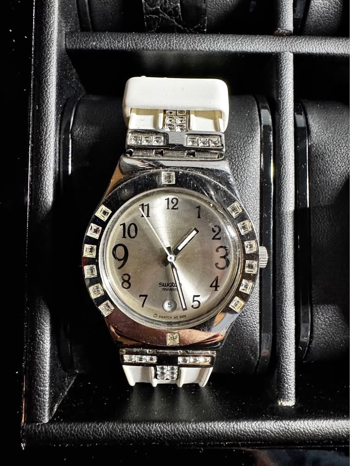 Swatch Irony Medium Fancy Me YLS430 Watch