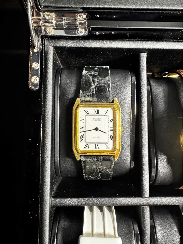 Vintage gold-tone Seiko Lassale quartz watch