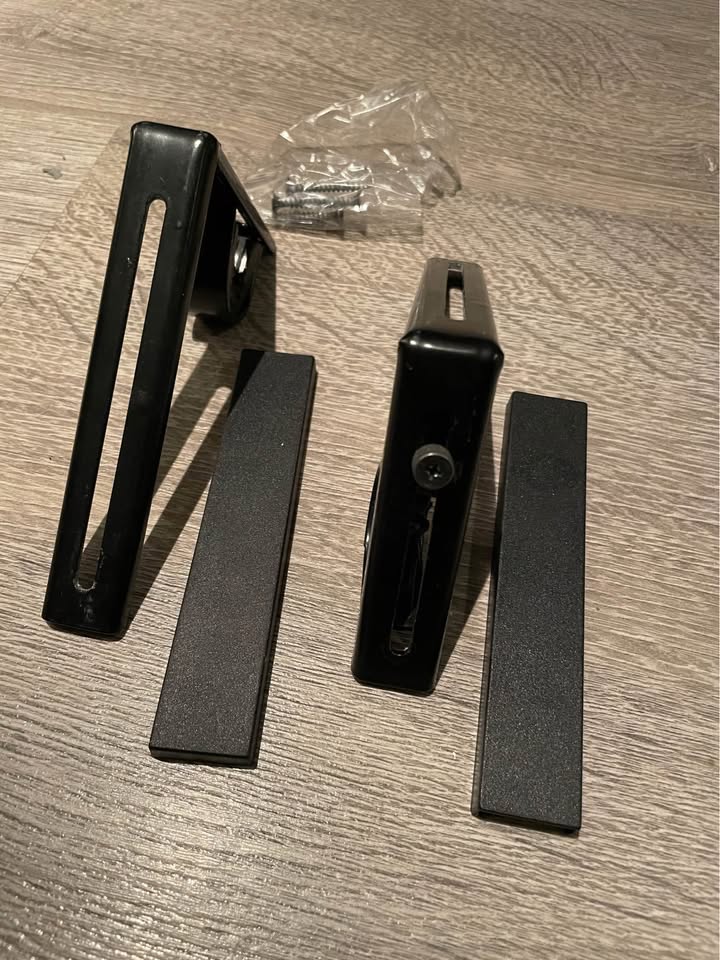 Curtain Rod Bracket Set (2) - photo 2