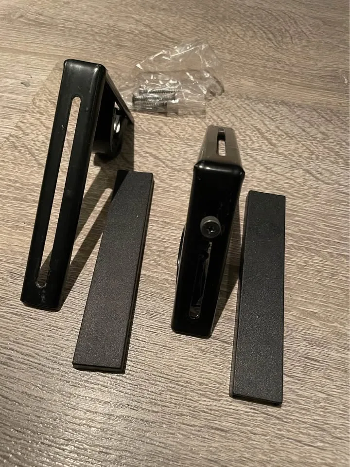 Curtain Rod Bracket Set (2) image indicator(2)