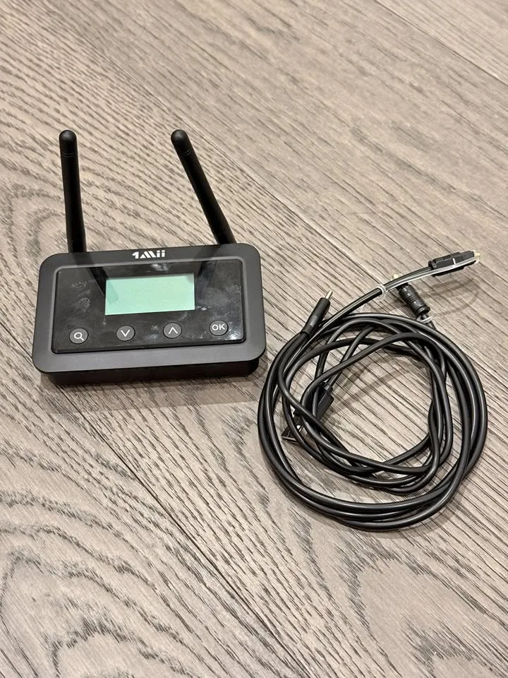 1Mii Bluetooth Transmitter Receiver for TV thumbnail