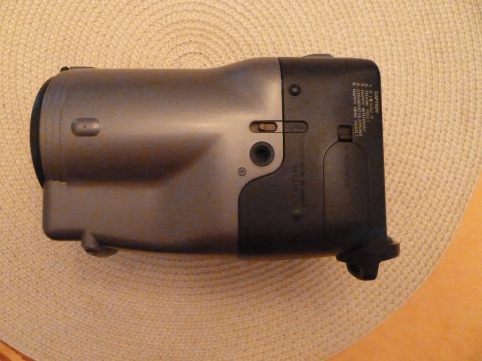 Canon Photura Caption 35mm Camera - photo 2