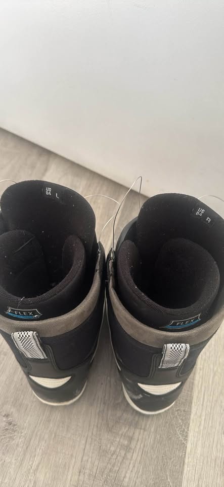 Vans Encore Flex Snowboard Boots US 4 B - photo 3