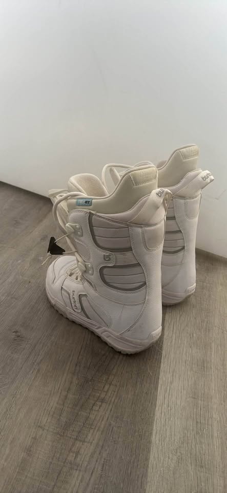 Burton Coco Snowboard Boots Women's US 5 - photo 2