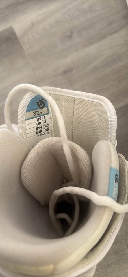 Burton Coco Snowboard Boots Women's US 5 - photo 3