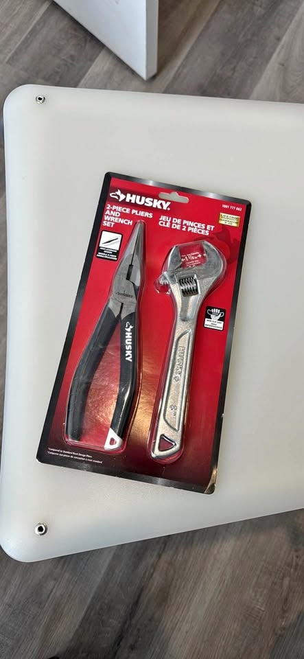 New Husky 2-piece Pliers and Wrench Set