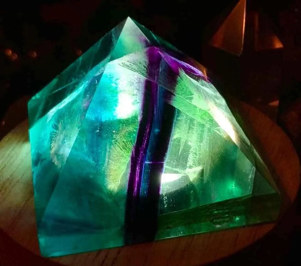 Rainbow Fluorite Pyramid image indicator(9)