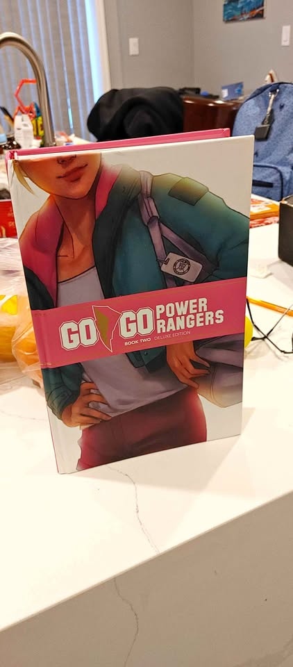 Go Go Power Rangers Book 2 Limited Edition