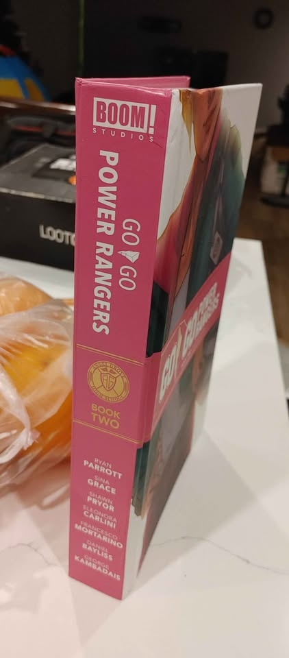 Go Go Power Rangers Book 2 Limited Edition - photo 2