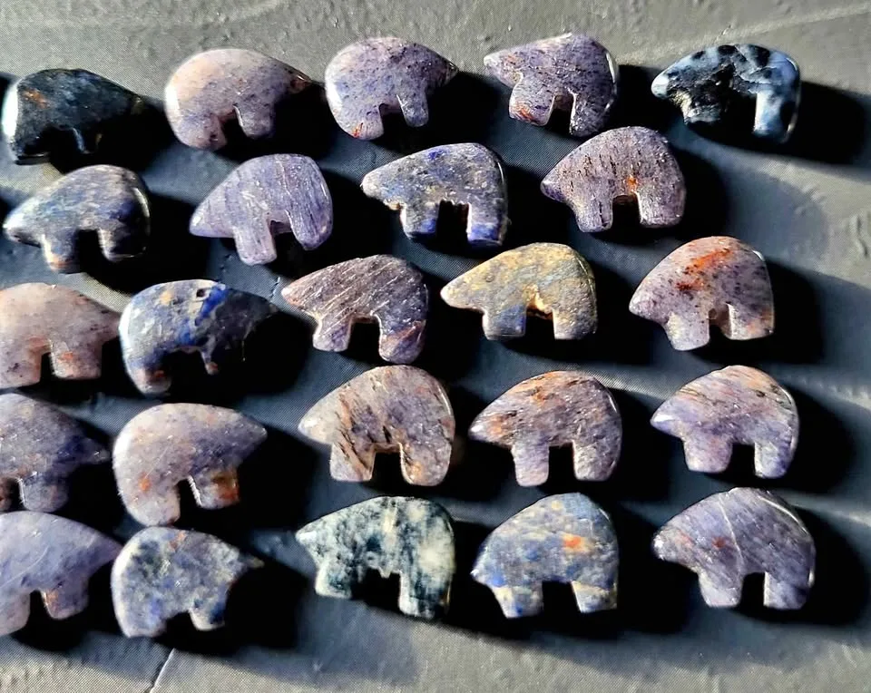 Crystal Iolite Bear Beads thumbnail