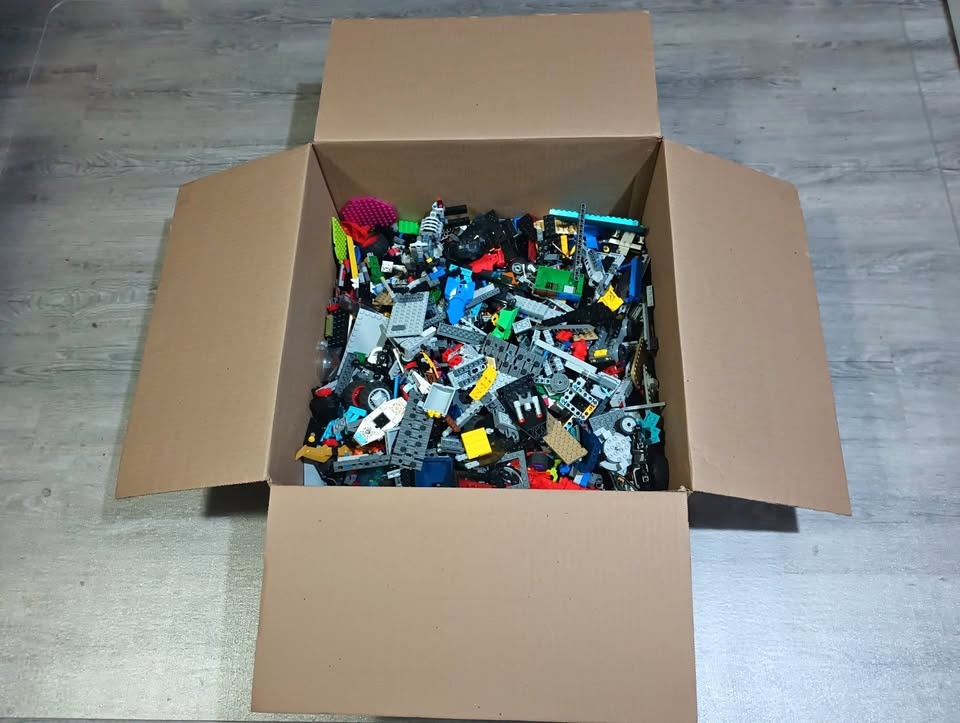 12 Pounds of Lego Blocks Parts & Pieces