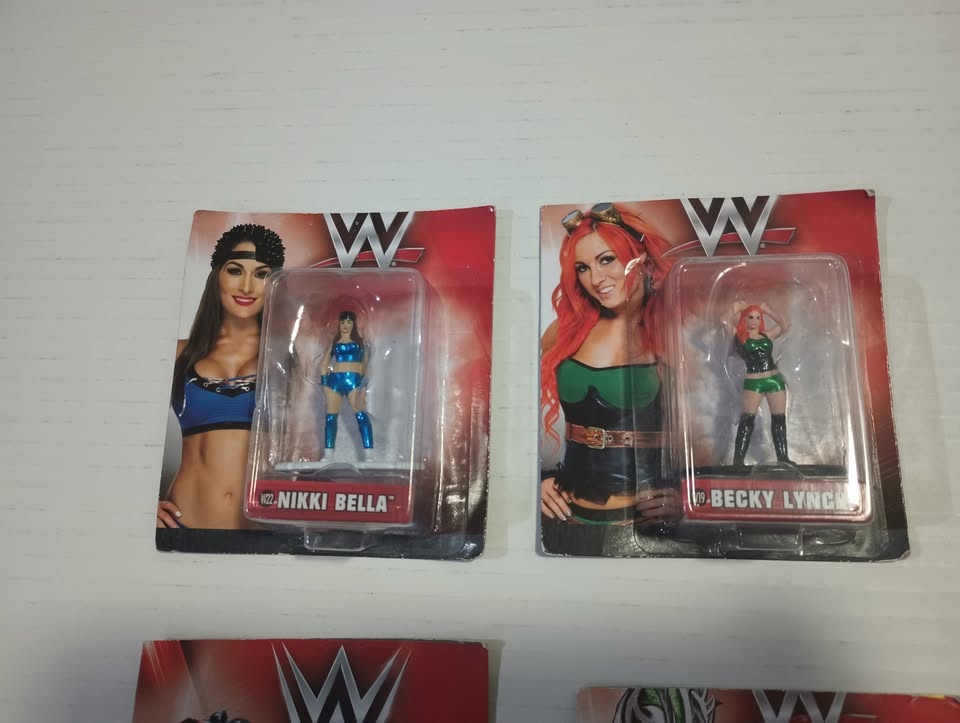 Lot of 9 WWE Nano METALFIGS Die Cast Figures - photo 5