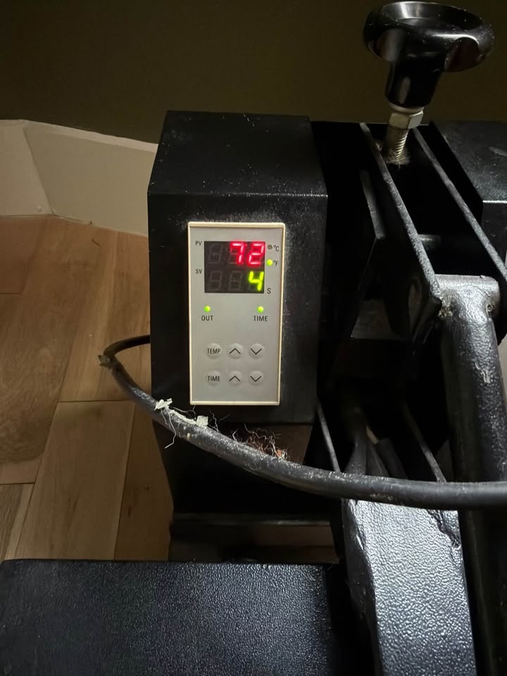 Heat Press 15 x 15 and Alignment Tools - photo 3