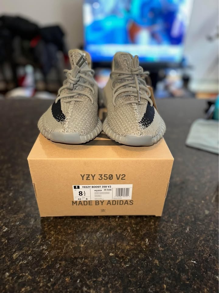 adidas Yeezy Boost 350 V2 Granite Size 8.5 - photo 3