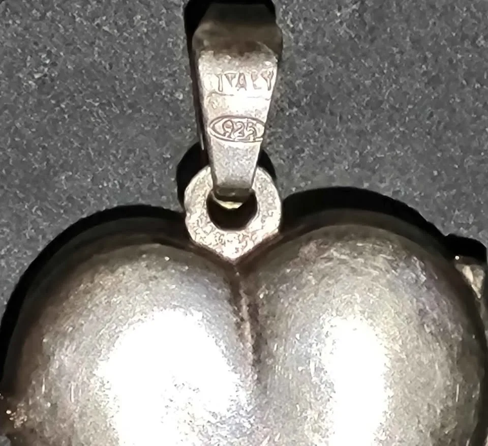 Vintage Itallian Silver Heart Locket image indicator(3)