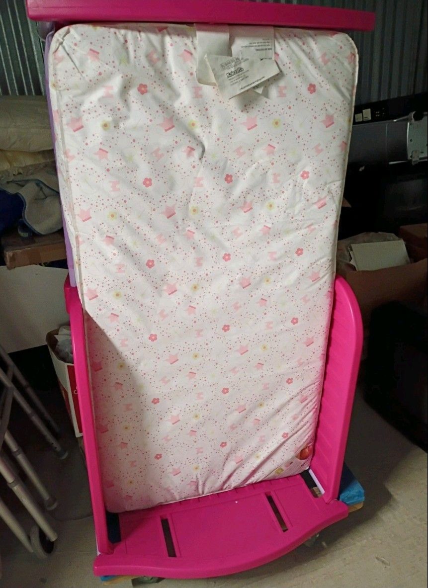 Delta Children Toddler Bed - Disney Hot Pink - photo 2