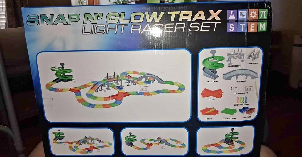 Snap & Glow Trax Light Racer Set