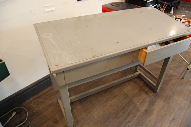 Vintage Antique Desk Canada Post - photo 2