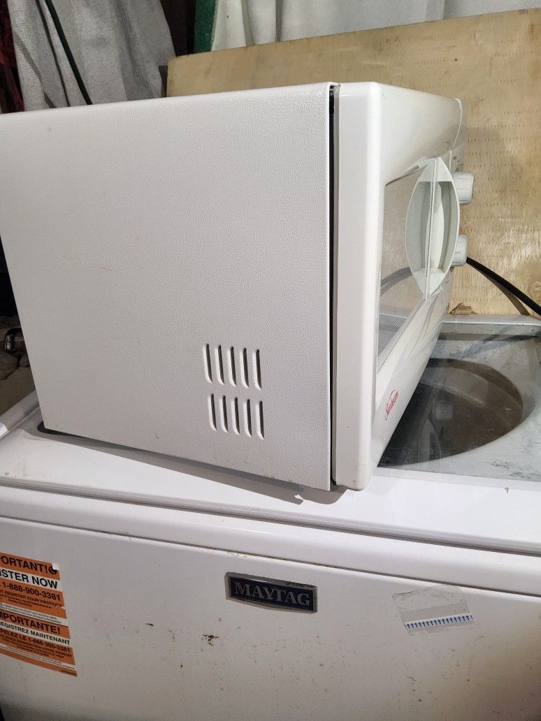 Sunbeam Compact Microwave - photo 5