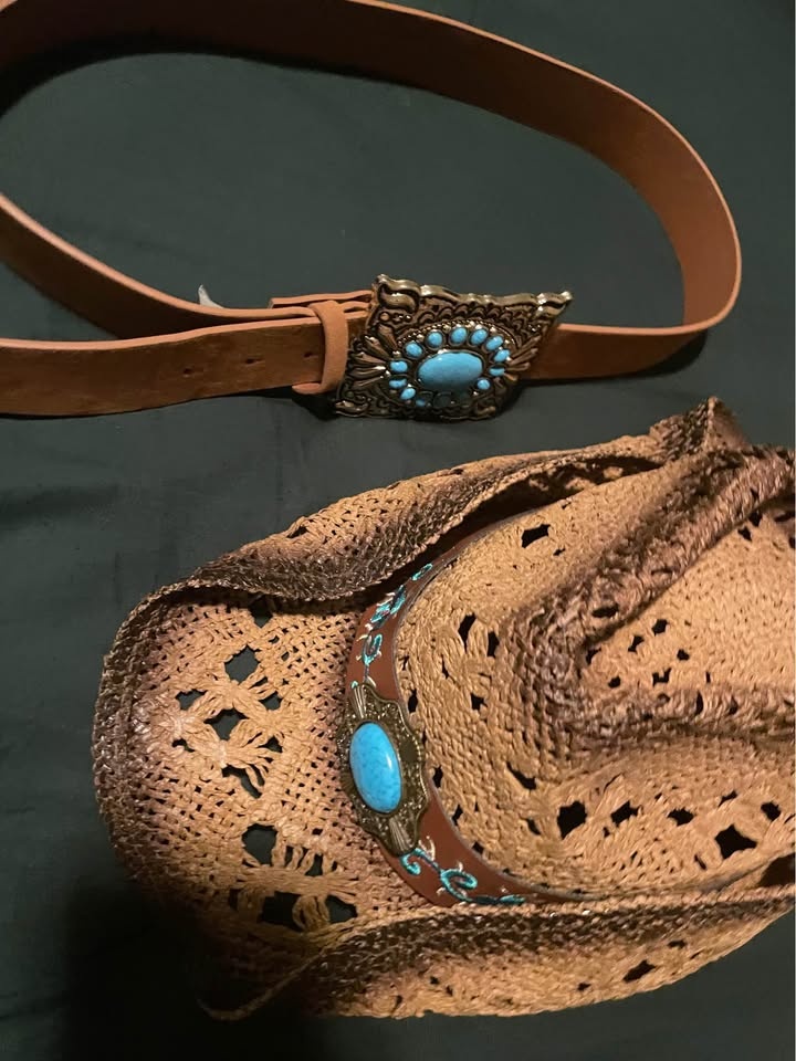 Cowboy hat & belt - photo 3