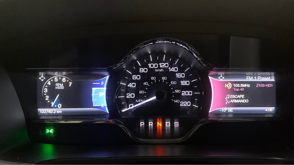 2014 Lincoln MKS - photo 4