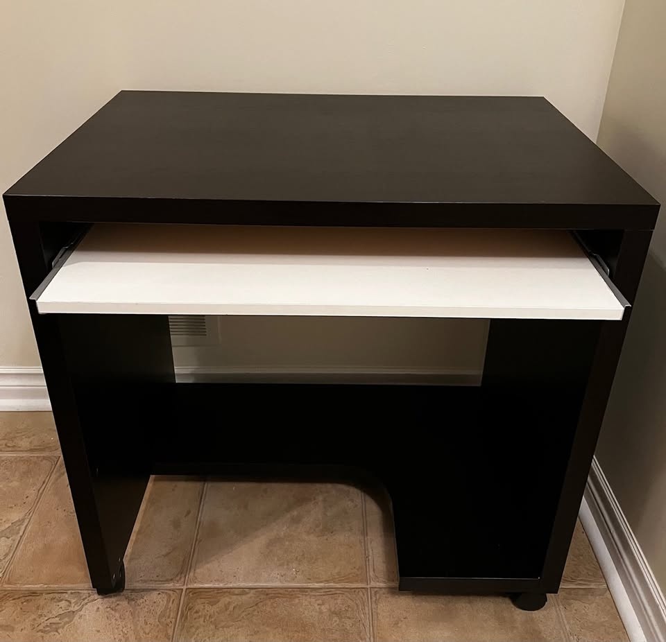 Ikea Micke Desk with shelf - photo 3