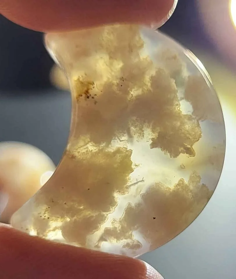 Crystal half moons image indicator(3)