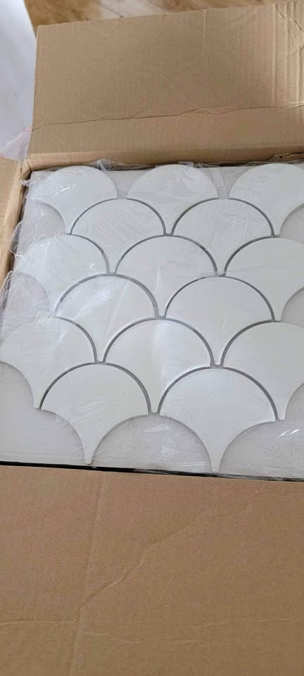 Tiles, 45° Angle Saw, 3 Ikea Drawer Fronts