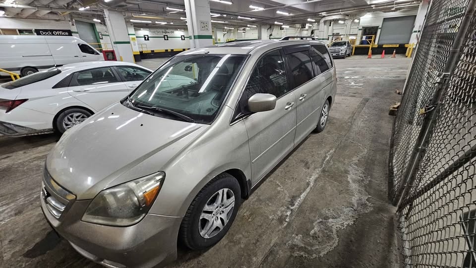 2007 Honda Odyssey Touring - photo 2