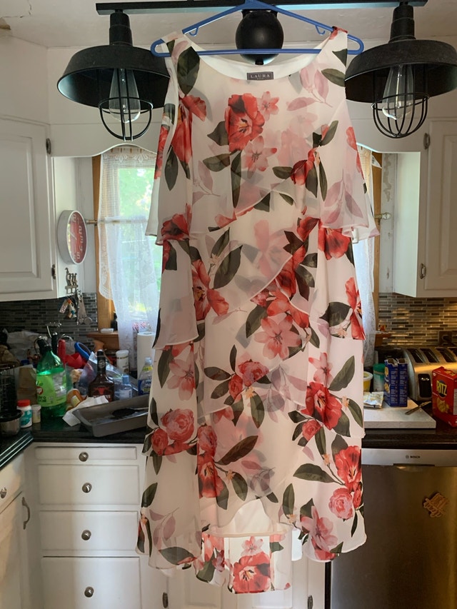 Laura Plus Floral Dress - Mother of Bride/Groom - Size 14W