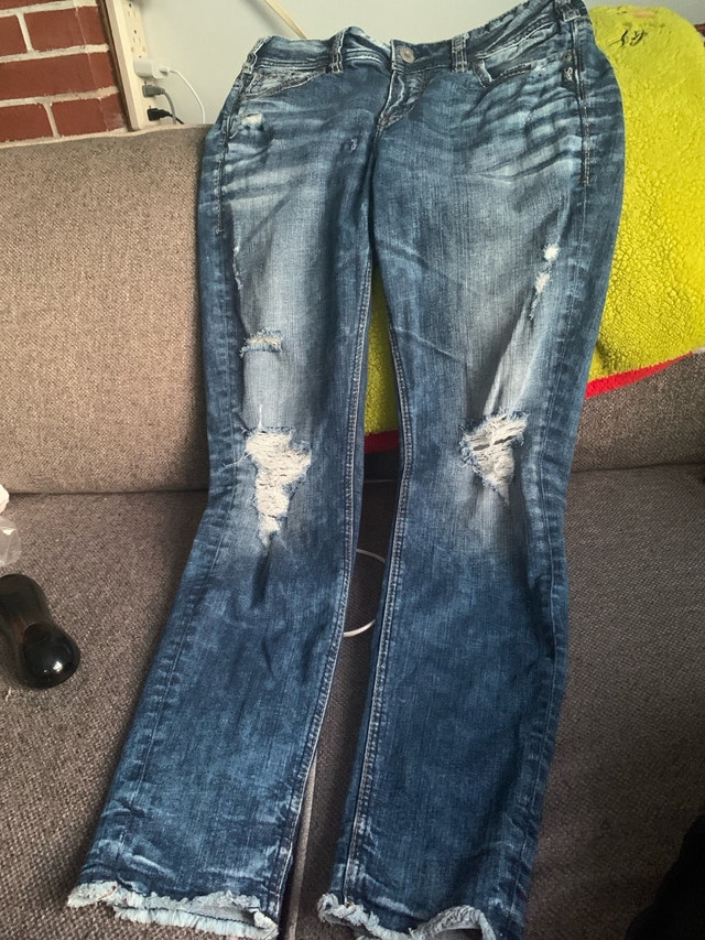 Silver Suki Mid-Skinny Jeans - Size 30/27.5