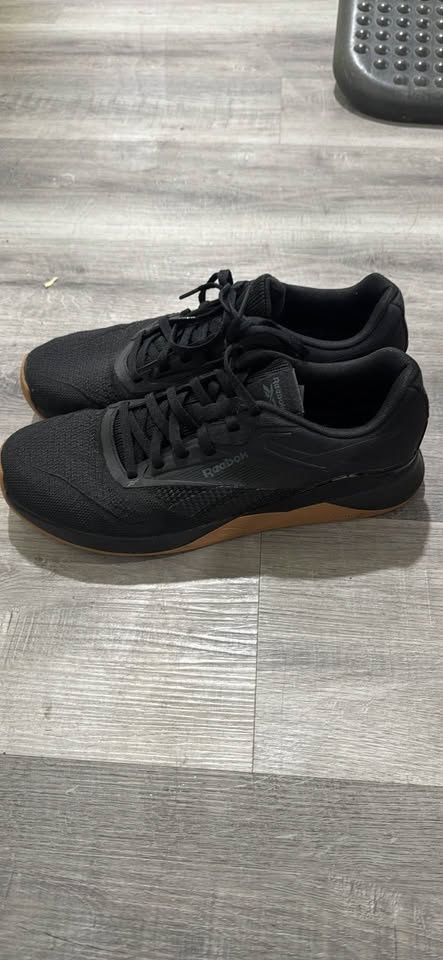 Reebok Floatride Energy Black Gum Sole Sneakers size 11 - photo 2
