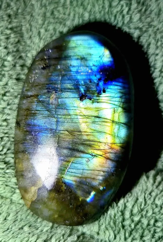 Labradorite Crystal thumbnail