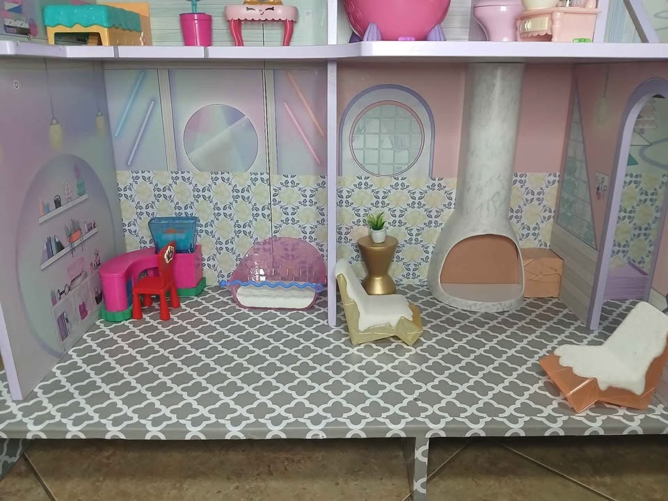 Dollhouse with Furniture - photo 4