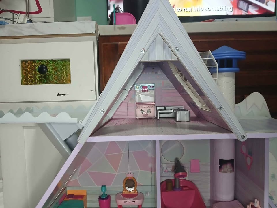 Dollhouse with Furniture - photo 5