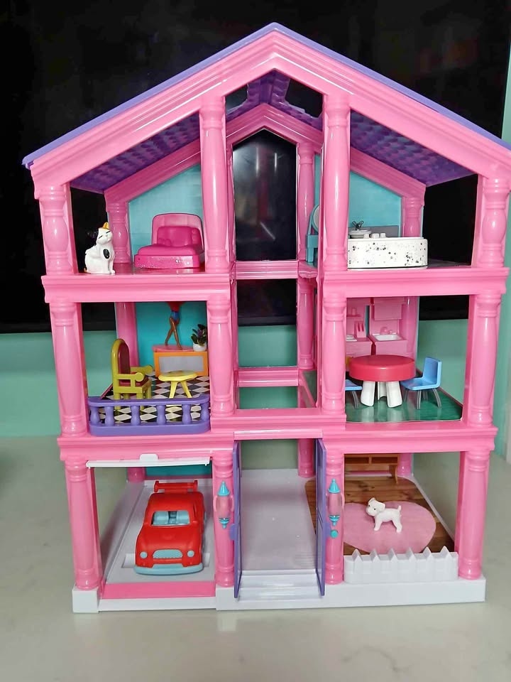 Pink Dollhouse with Furniture
